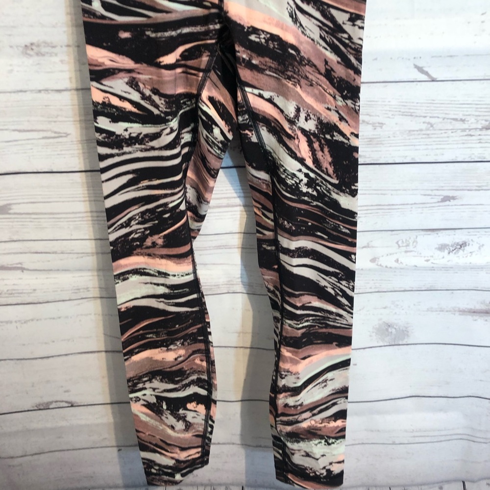 Lululemon High Rise Wunder Under Splash leggings - Picture 6 of 7